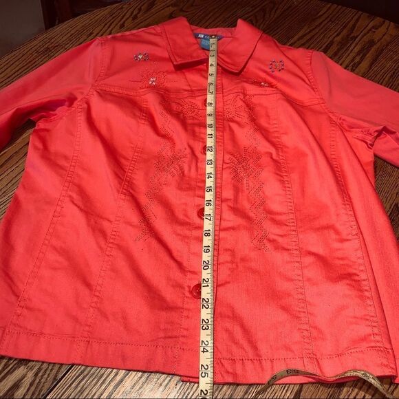 Light weight cotton/polyester embroidered jacket - Picture 6 of 8